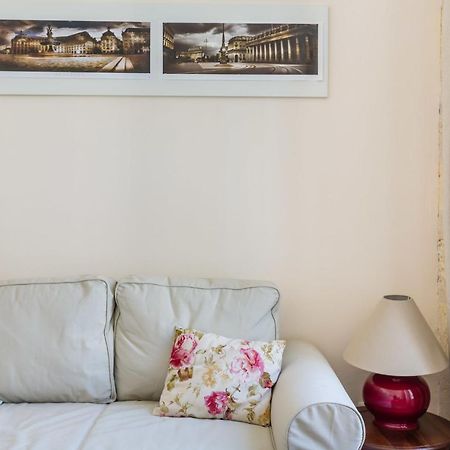 Guestready - Lovely Apartment Place De La Bourse Bordeaux Esterno foto